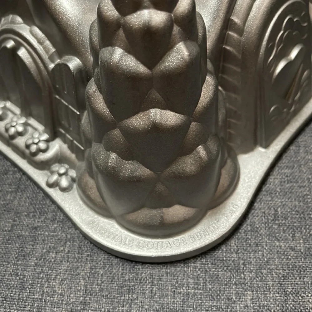 Nordic Ware good used